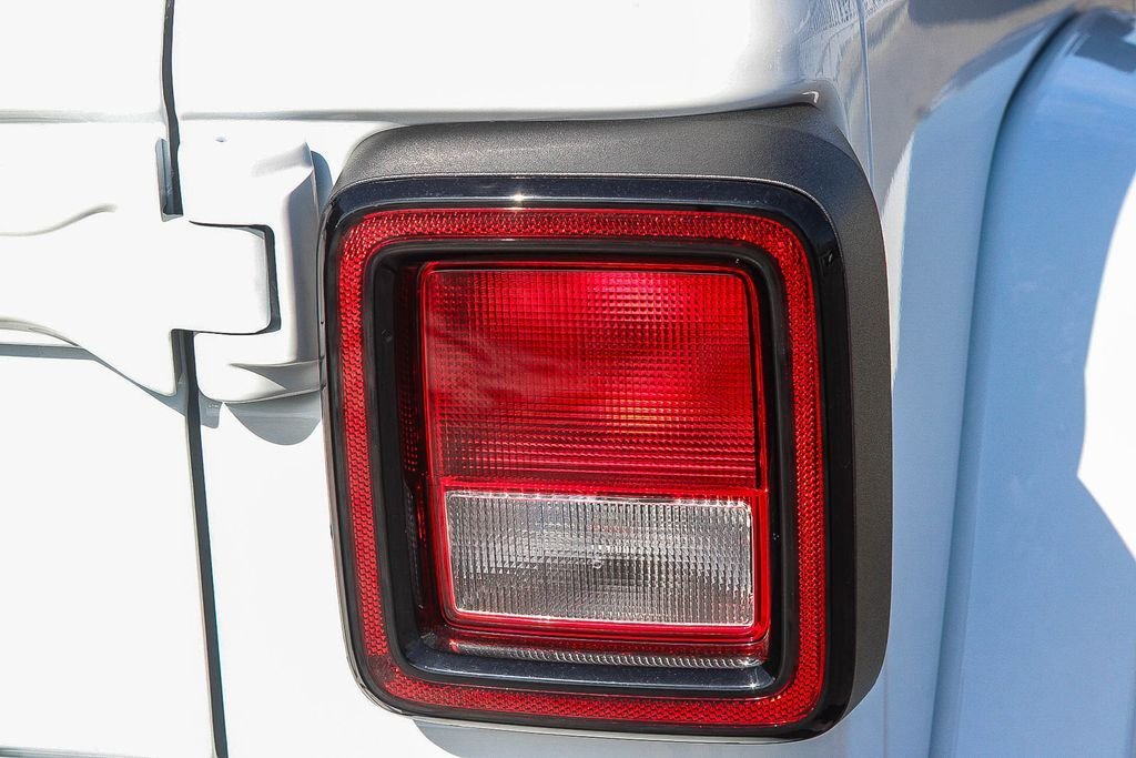 New 2026 Bright White Clearcoat Jeep California Edition image 10