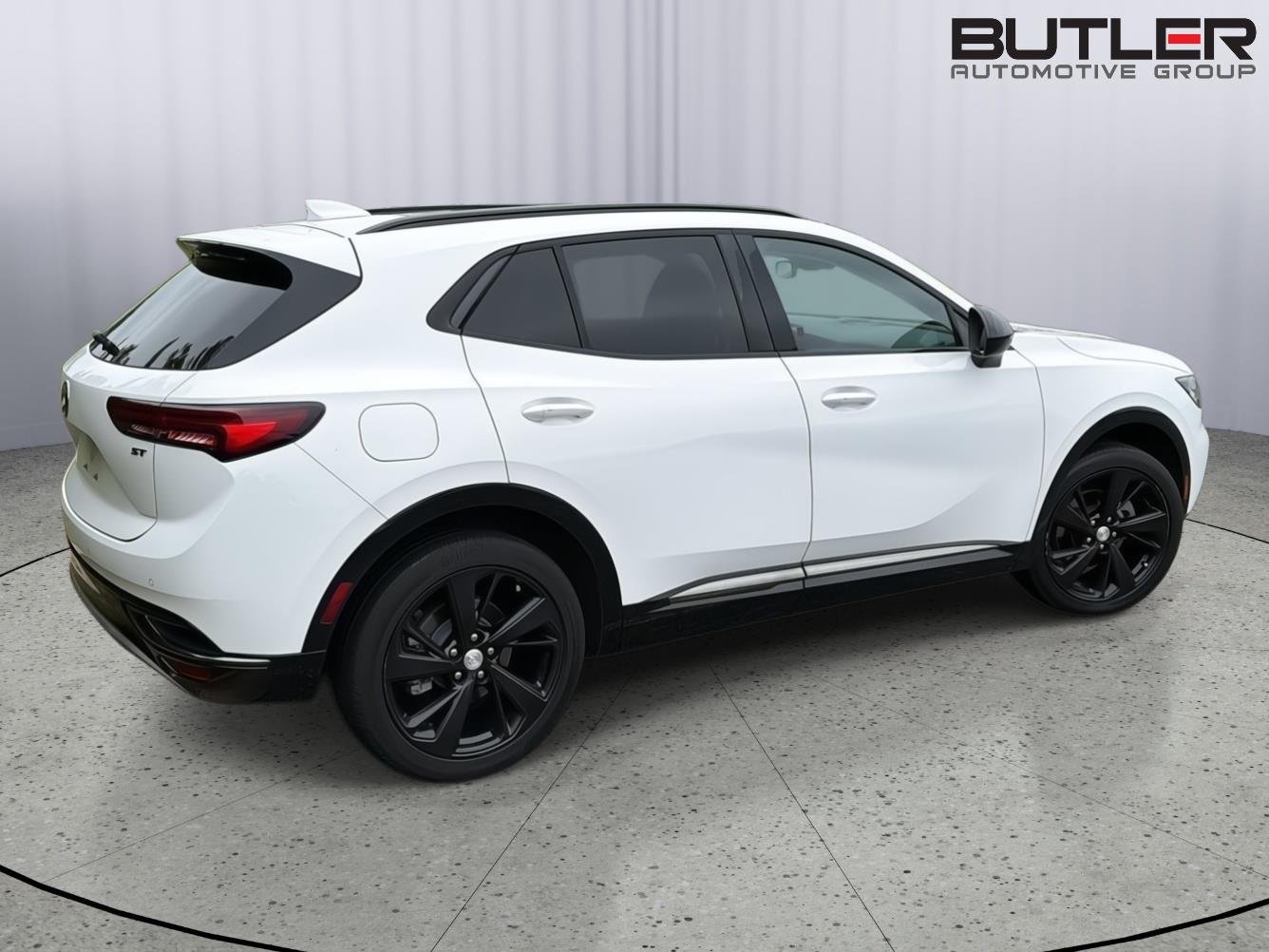 Used 2021 Summit White Buick Essence image 9
