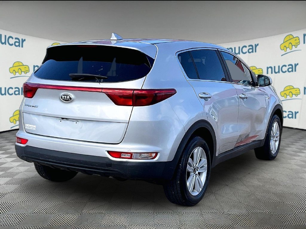 Used 2017 Sparkling Silver Kia LX image 6
