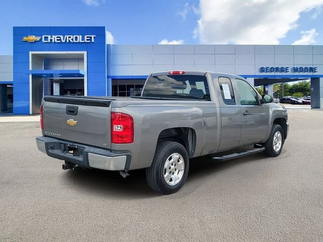 Used 2013 GRAYSTONE METALLIC Chevrolet LT image 4