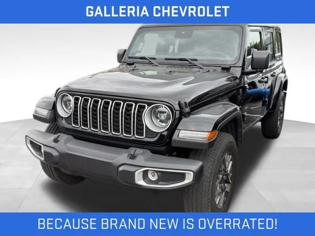 2025 Jeep Wrangler Sahara's photo
