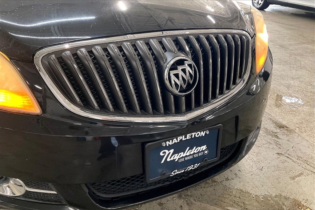 2013 BUICK VERANO - Image 30