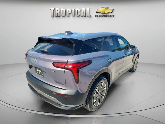 Used 2024 Galaxy Gray Metallic Chevrolet LT image 6