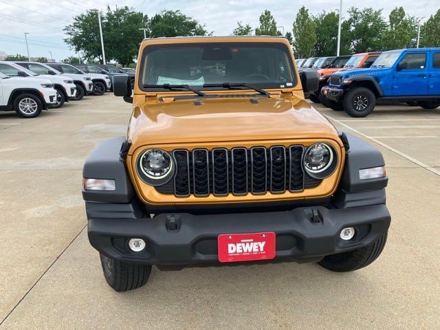 New 2026 Goldilocks Exterior Paint Jeep Sport S image 2