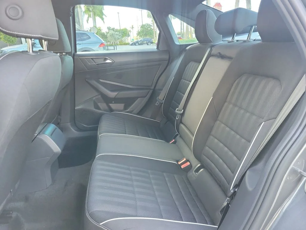 Used 2024 Gray Volkswagen 1.5T Sport image 7