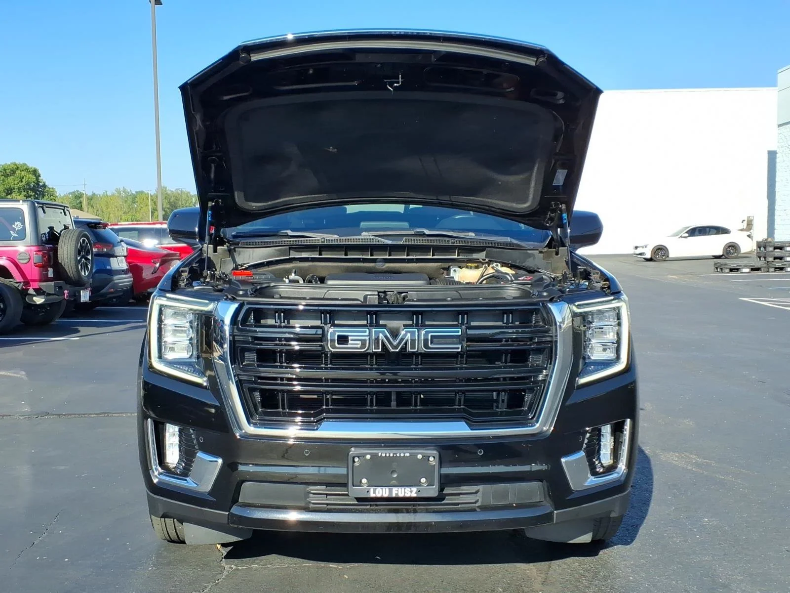 Used 2022 Onyx Black GMC SLE image 31