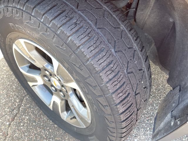Used 2020 Red Chevrolet 4WD Z71 image 26