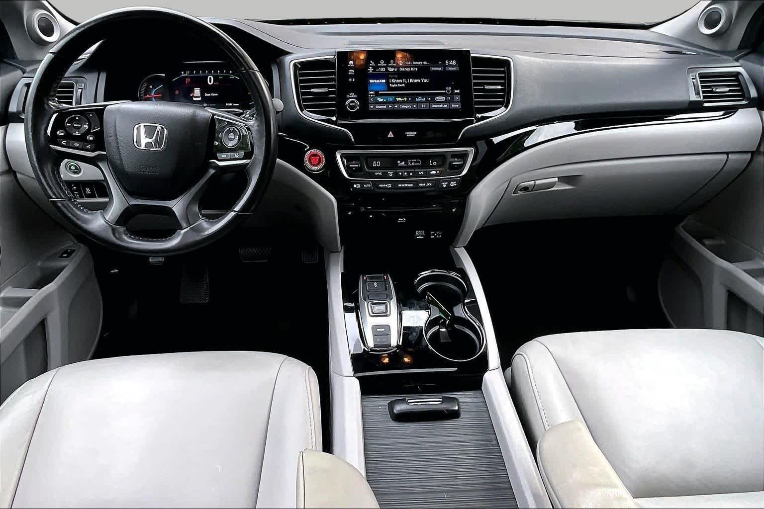 Used 2019 Steel Sapphire Metallic Honda Touring 8-Passenger image 16