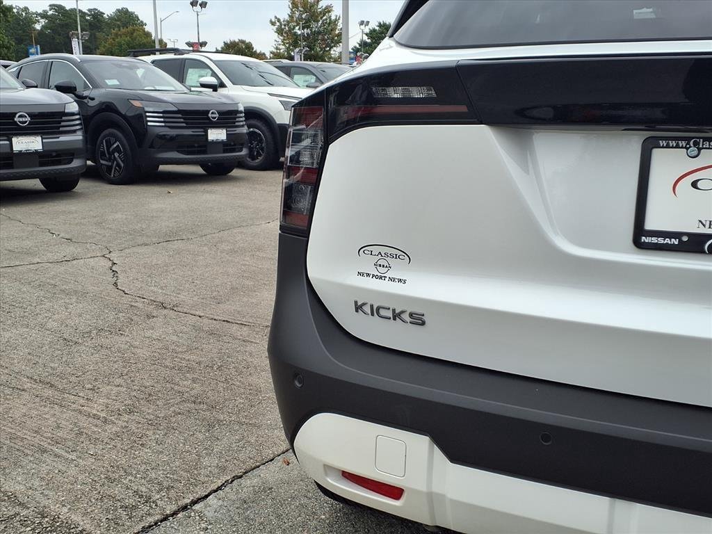 2026 Nissan KICKS SR - Photo 8