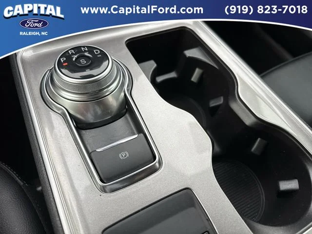Used 2023 White Ford SEL image 30
