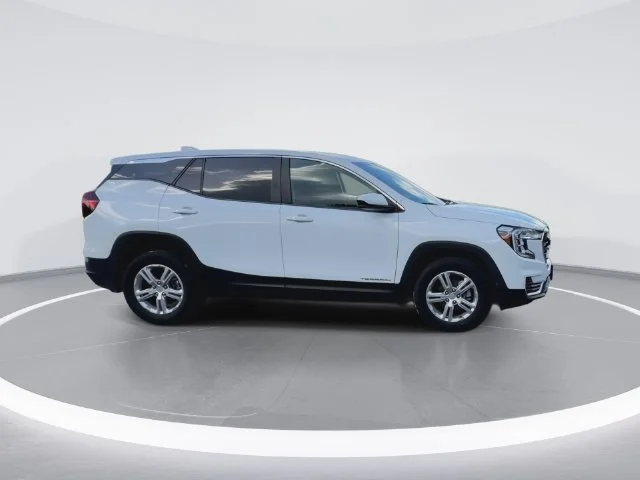 Certified Used 2024 Summit White GMC SLE image 13