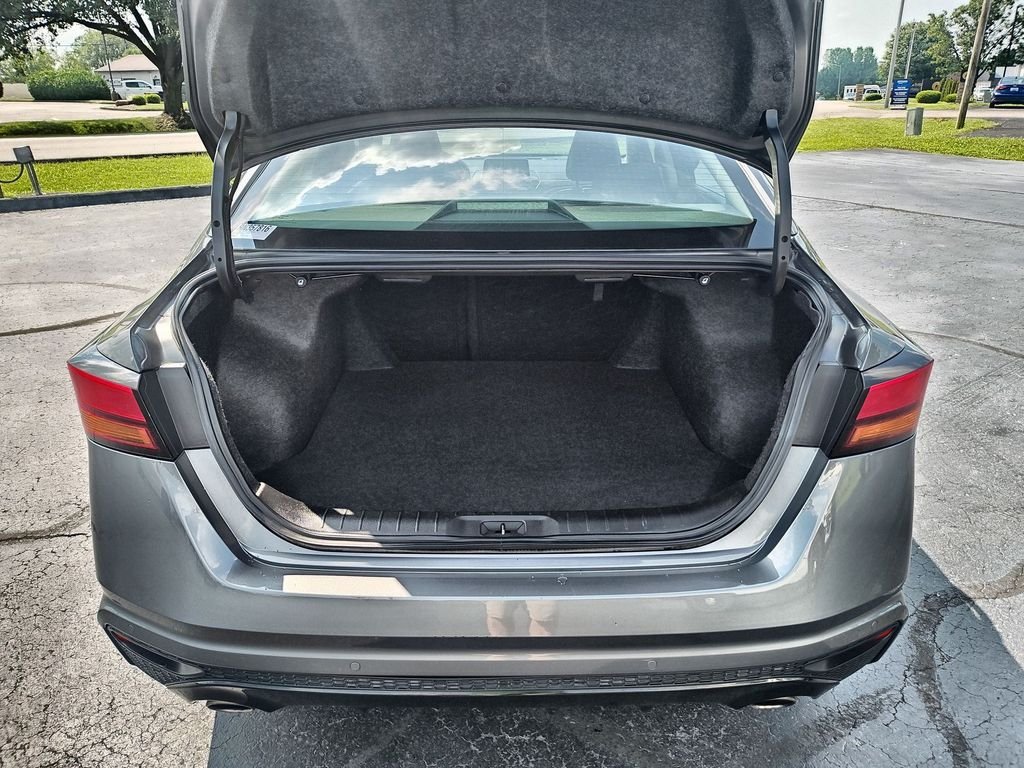 Used 2024 Gray Nissan 2.5 SR image 25