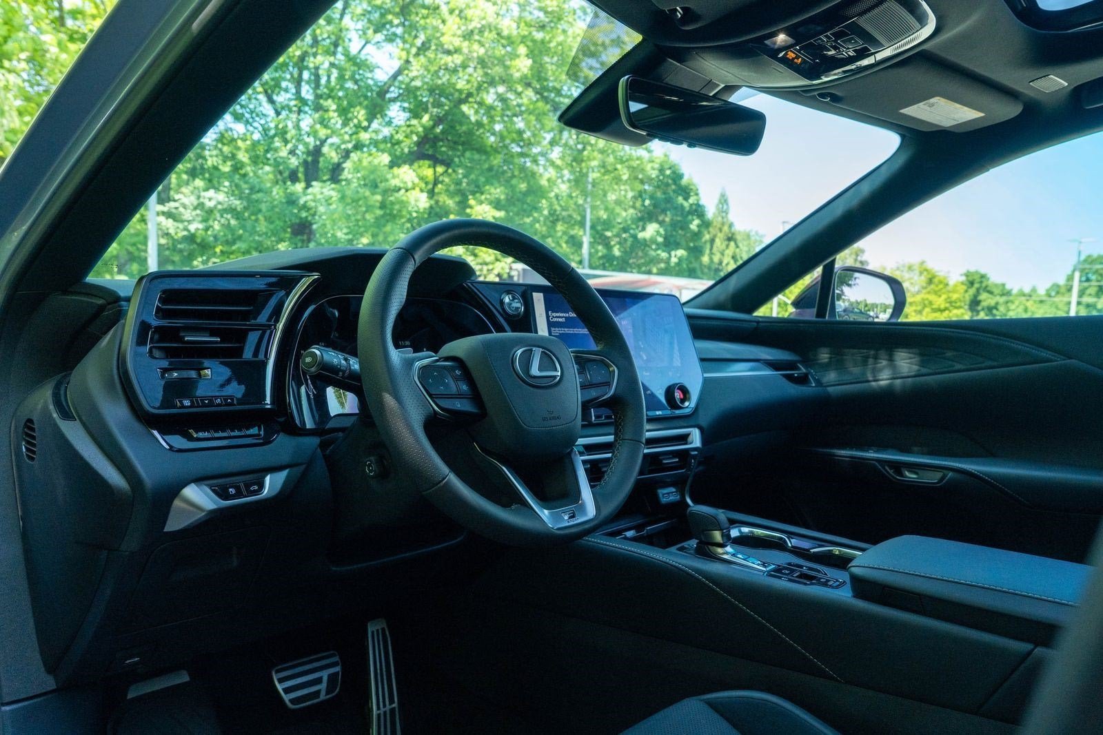 Used 2024 Iridium Lexus 500h F SPORT Performance image 19
