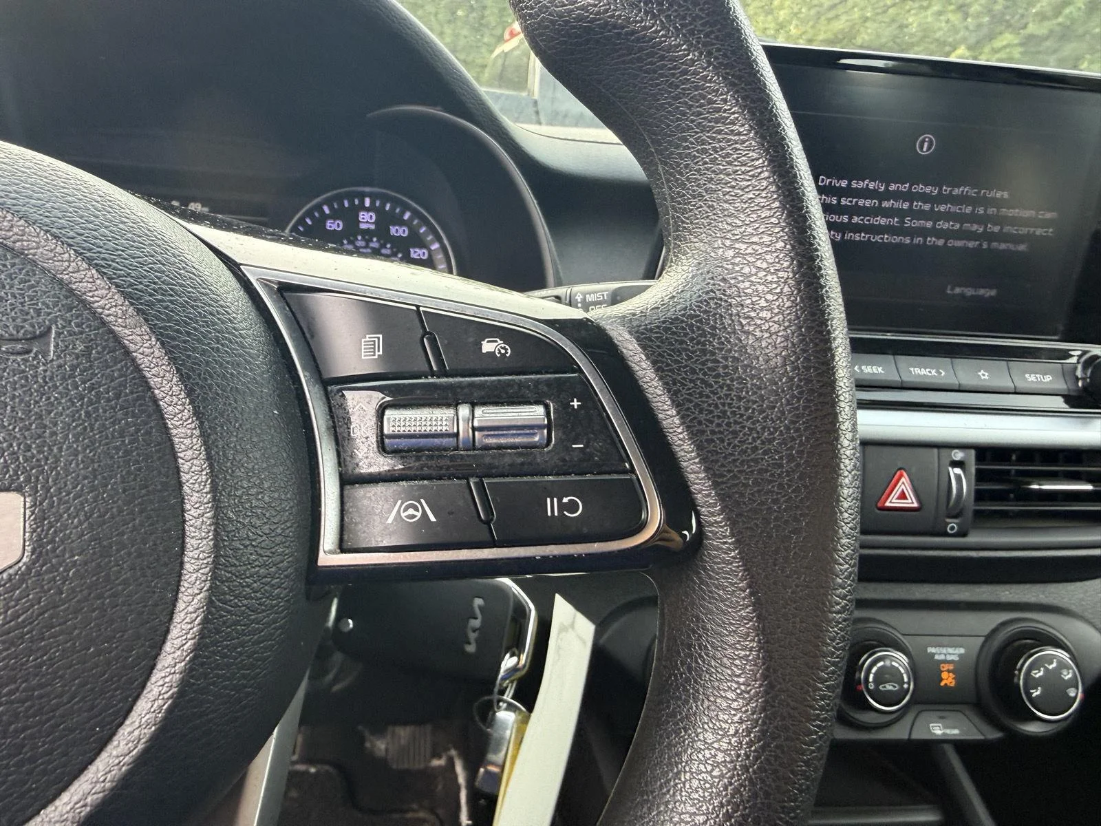 Used 2024 Gy Kia LXS image 12