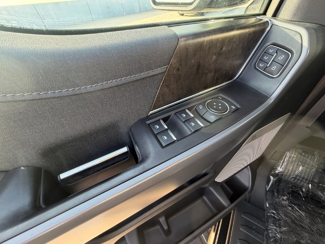 Used 2022 Blue Ford Lariat image 11
