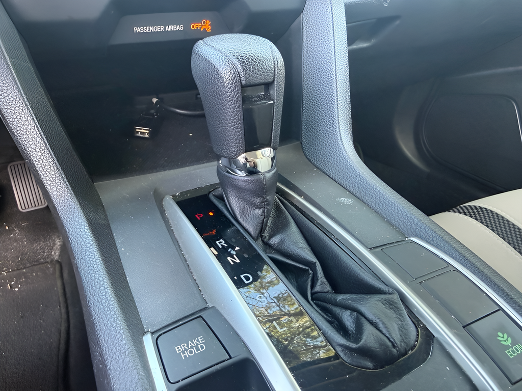 Used 2019 White Honda LX image 19