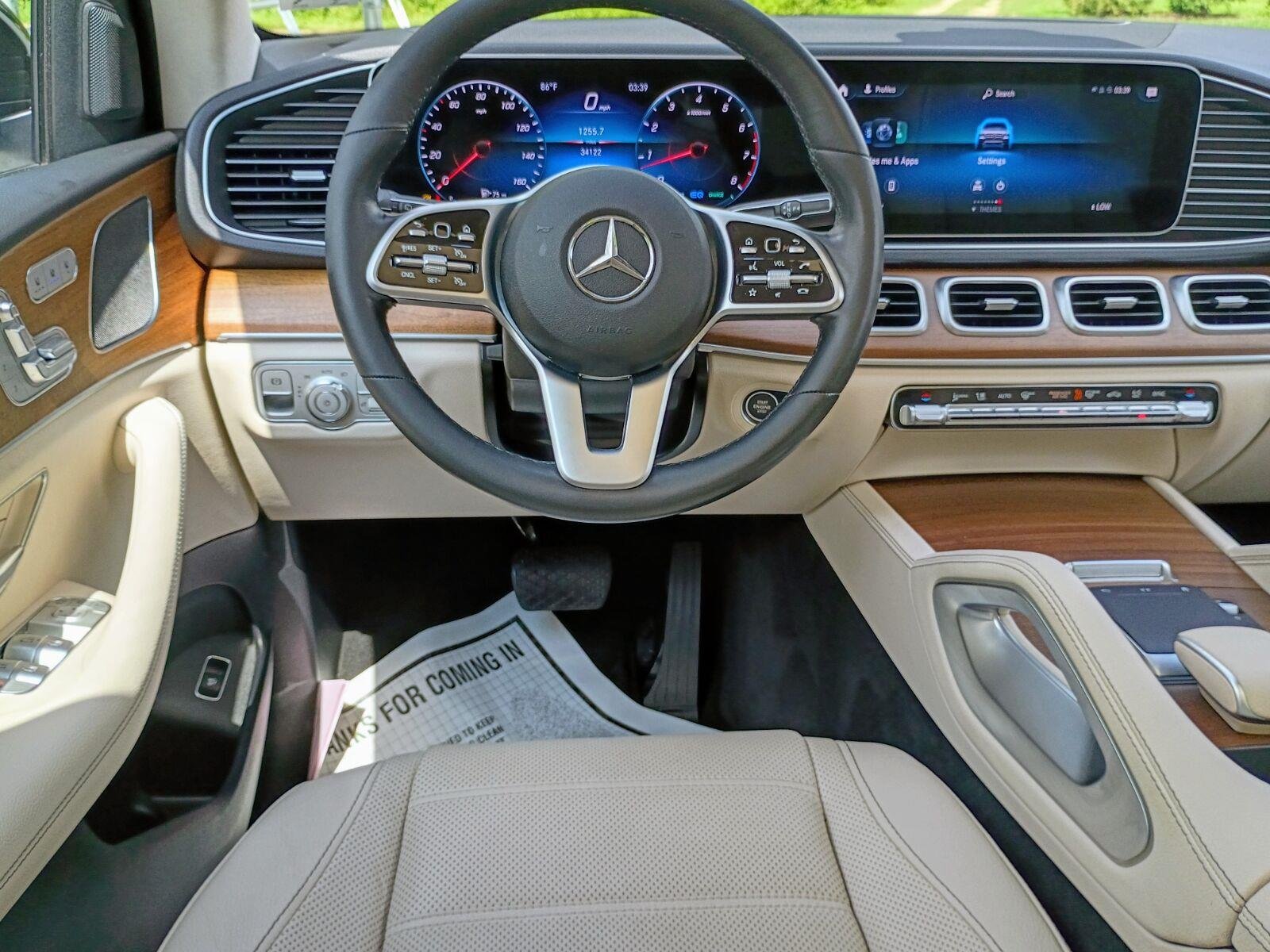 Used 2022 Polar White Mercedes-Benz GLE 450 image 12