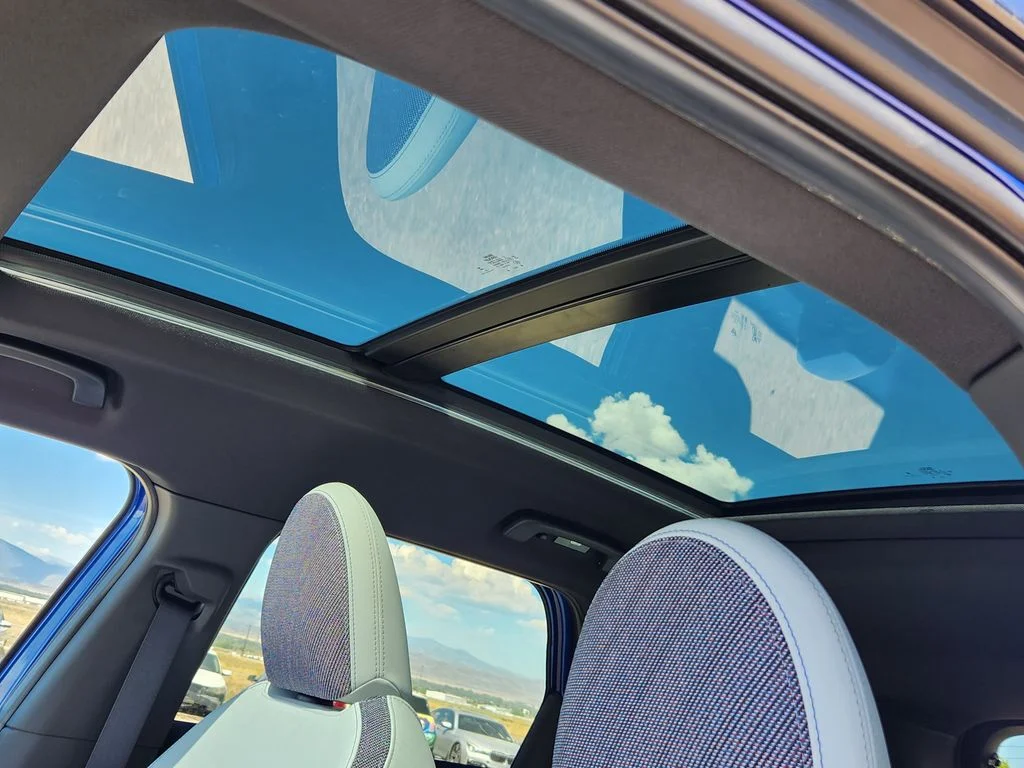 New 2027 Blazing Blue Metallic MINI S Oxford Edition image 18