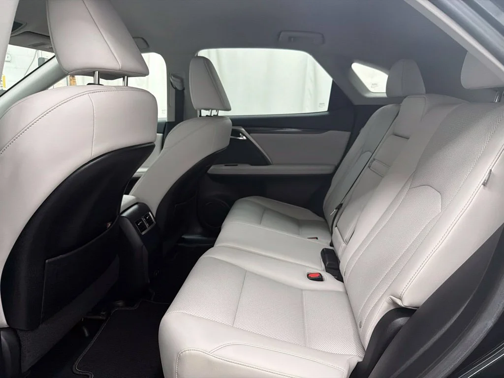Used 2022 Black Lexus 350 image 21