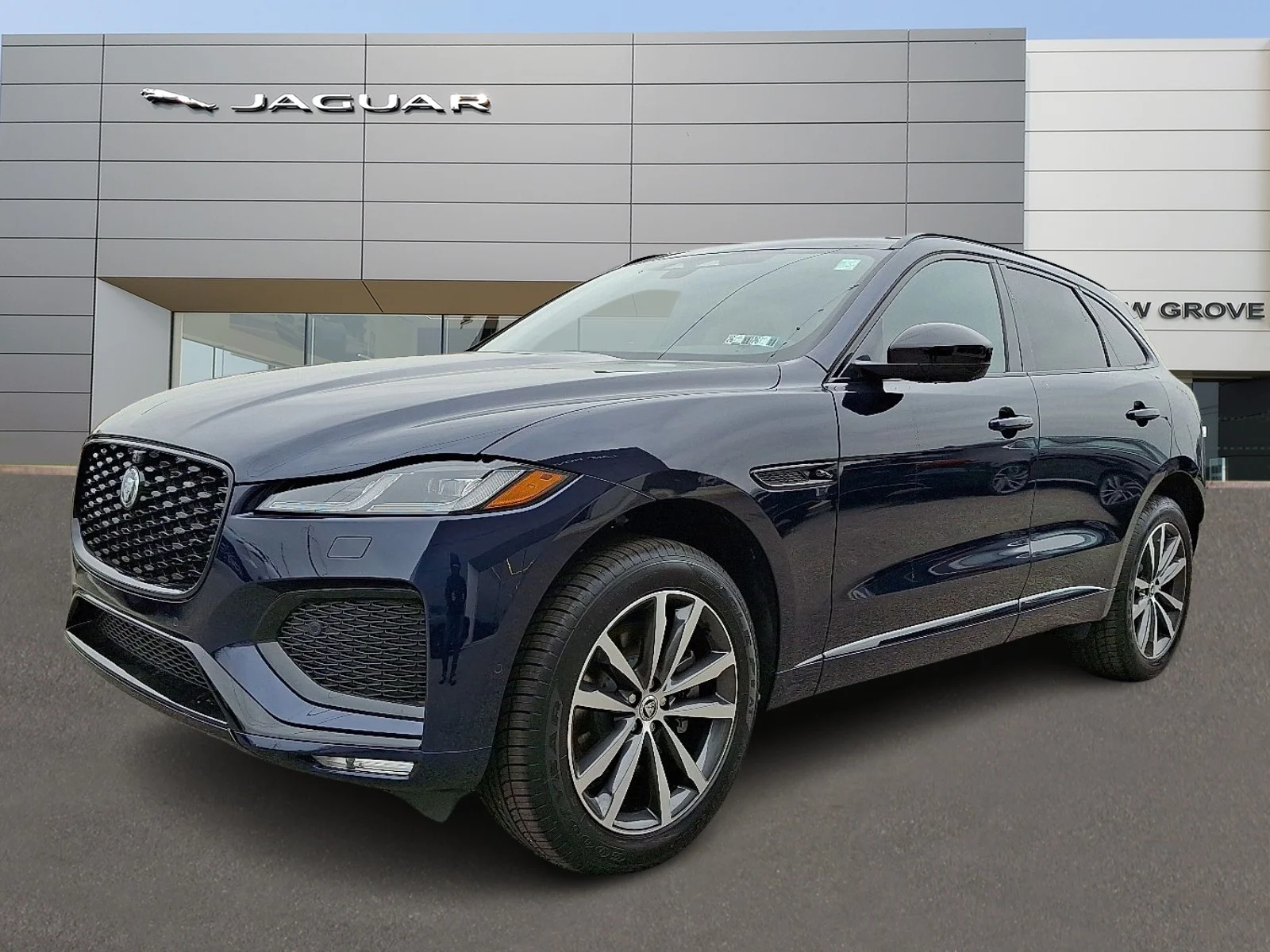 2026 Jaguar F-PACE P250 R-Dynamic S's photo