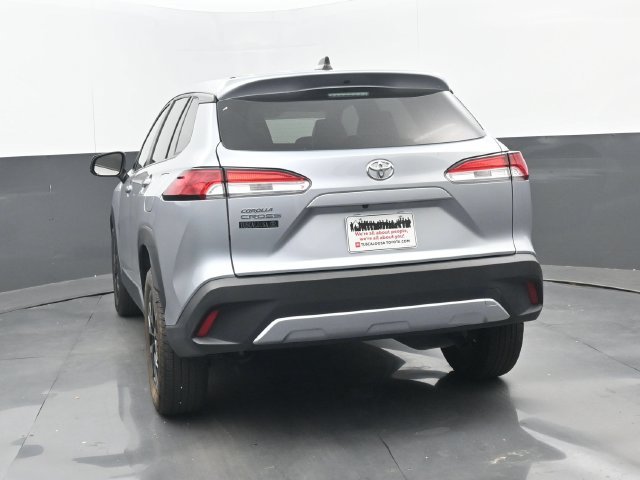 Used 2024 Silver Toyota L image 4