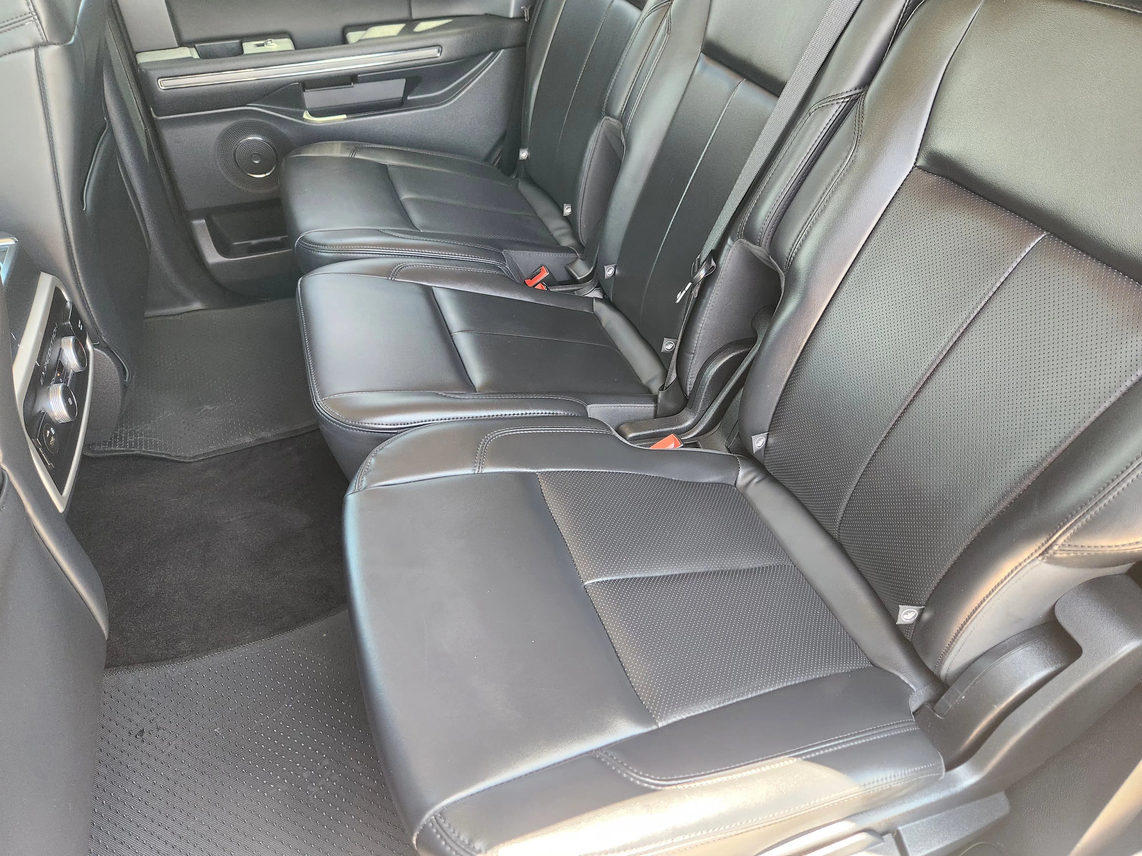 Used 2022 Silver Ford XLT image 30