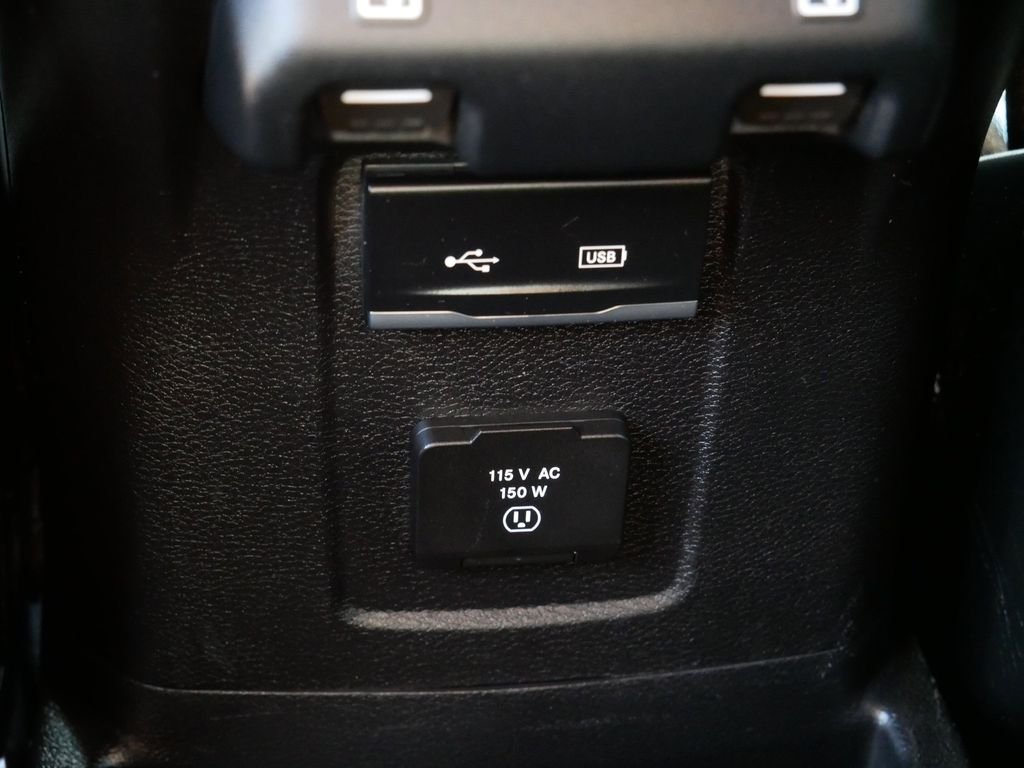 Certified Used 2018 White Jeep Unlimited Sahara image 14