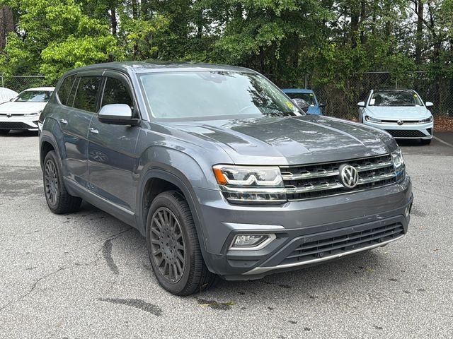 Used 2018 Gray Volkswagen SEL Premium image 3