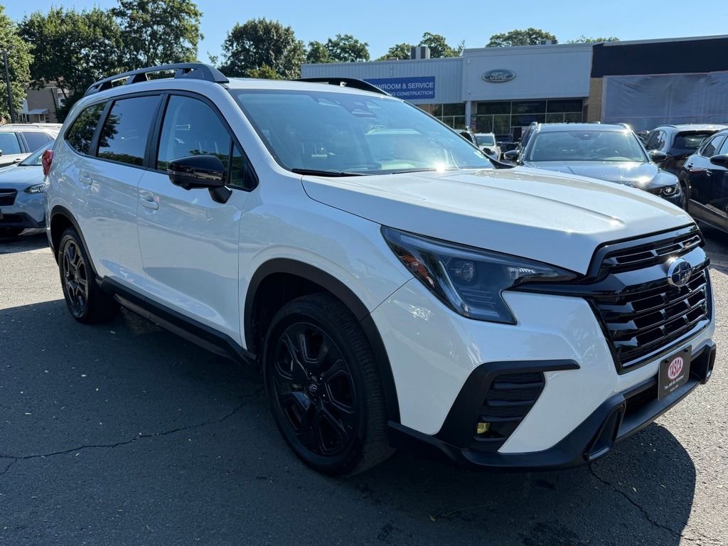 Used 2023 White Subaru Onyx Edition image 4