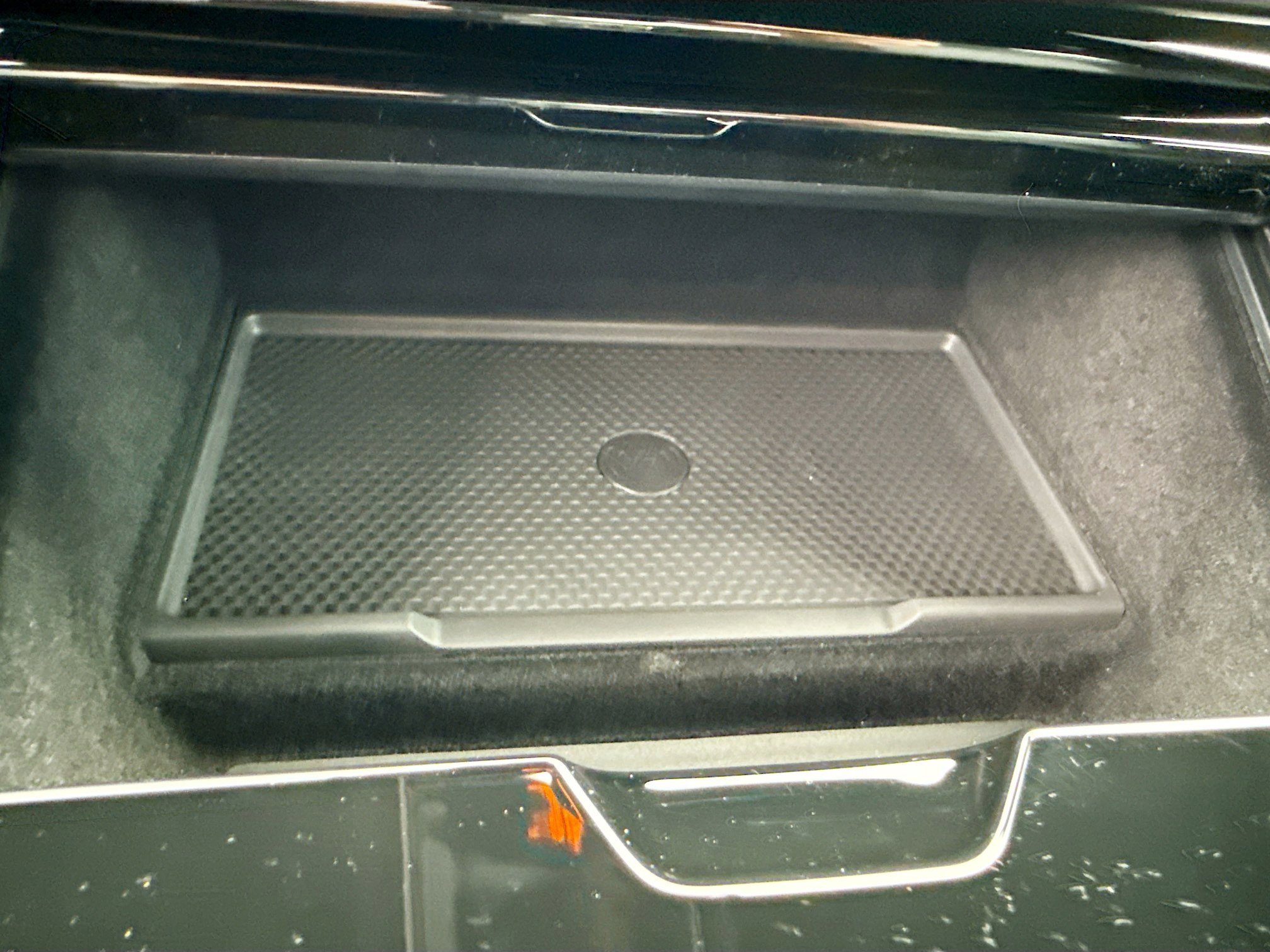 Used 2026 Gray Land Rover SV Carbon image 29