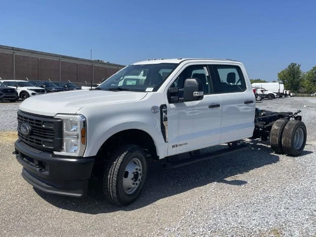 2026 Ford F-350 Super Duty Chassis Cab XL - Photo 7