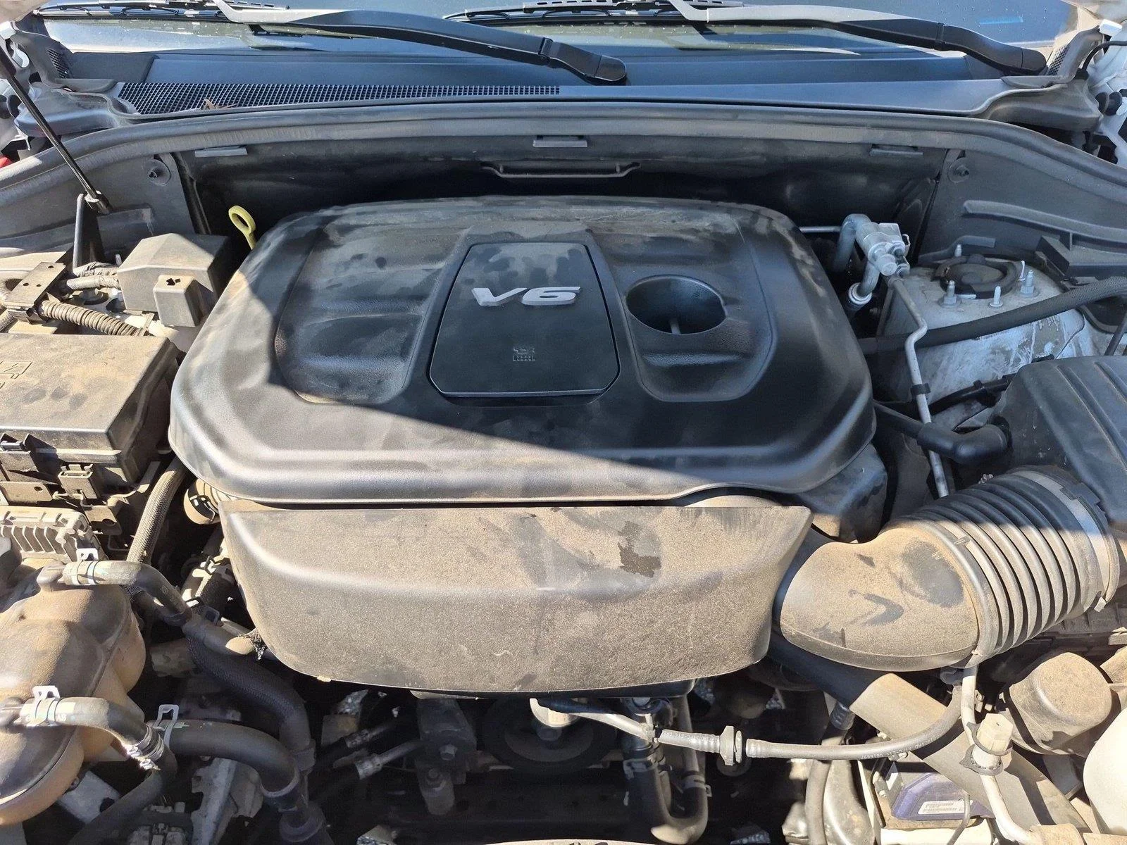 Used 2018 Bright White Clearcoat Jeep Altitude image 38