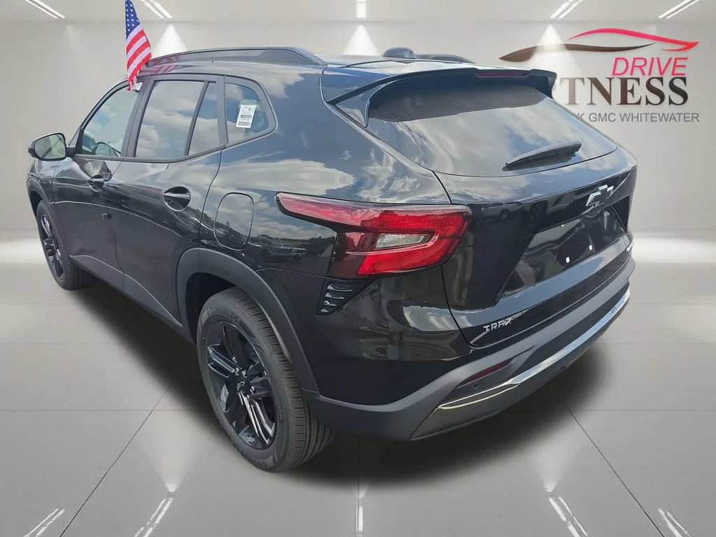 New 2026 Mosaic Black Metallic Chevrolet ACTIV image 6