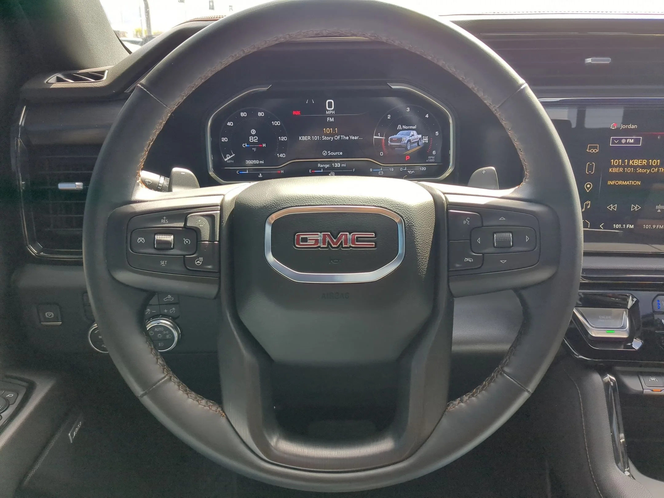 Used 2024 Sterling Metallic GMC AT4 image 16
