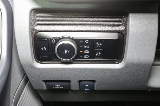 Used 2024  Ford XLT image 31