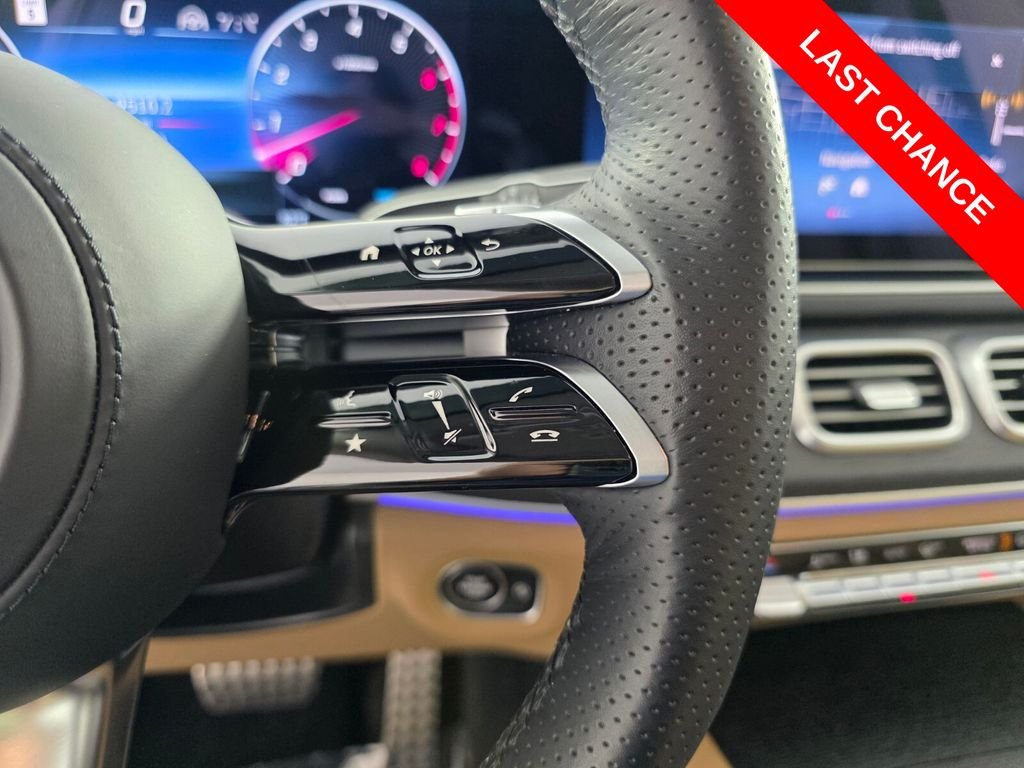 Certified Used 2025 Black Mercedes-Benz GLS 450 image 22