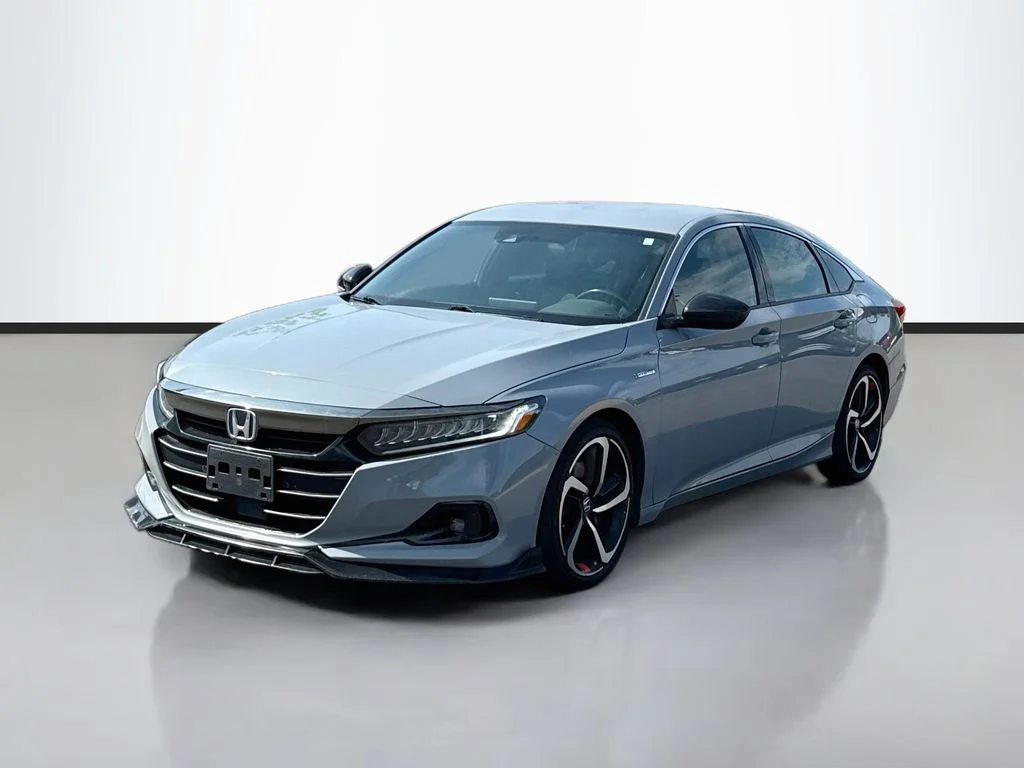 Used 2022 Sonic Gray Pearl Honda Sport image 3