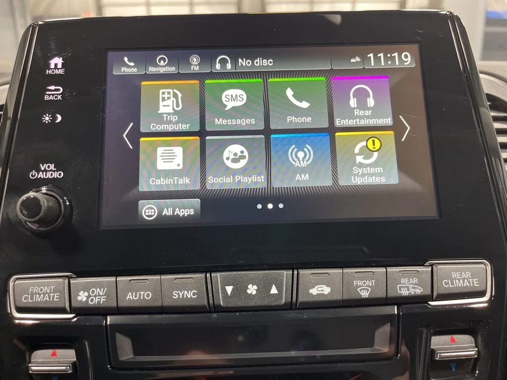 2024 Honda Odyssey Touring - Photo 60