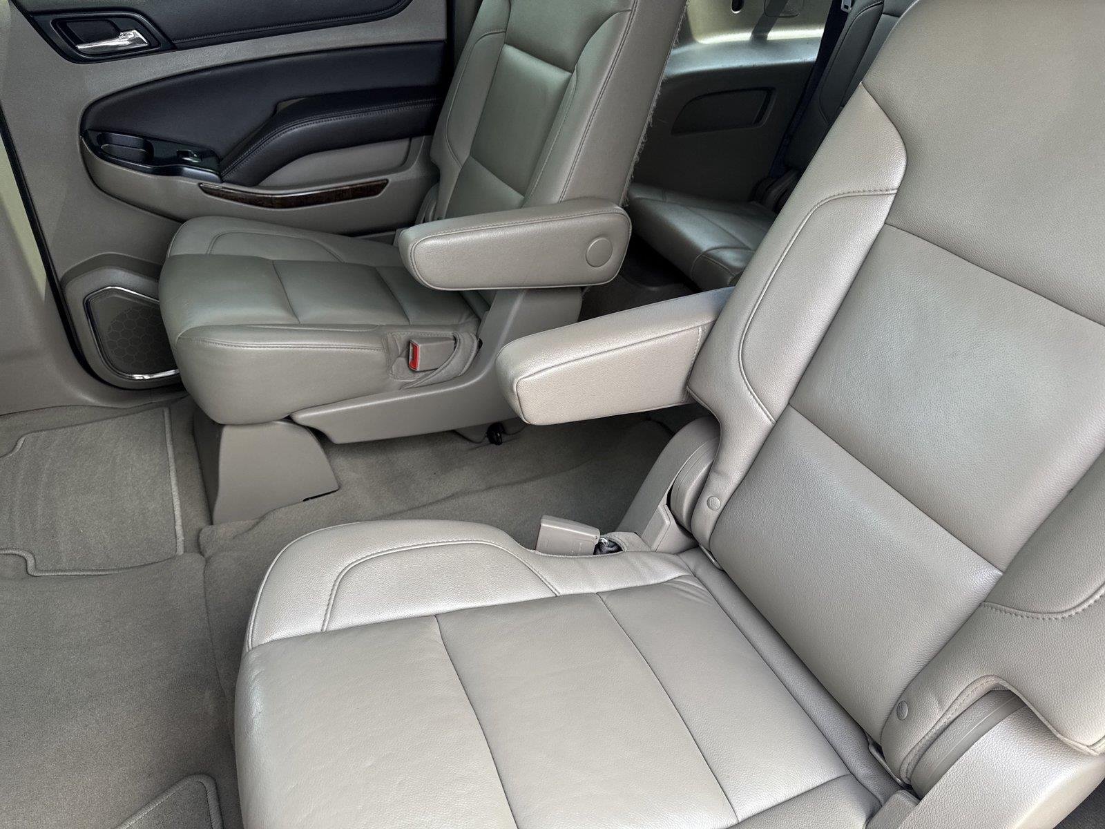 Used 2020 SIREN RED TINTCOAT Chevrolet LT image 32