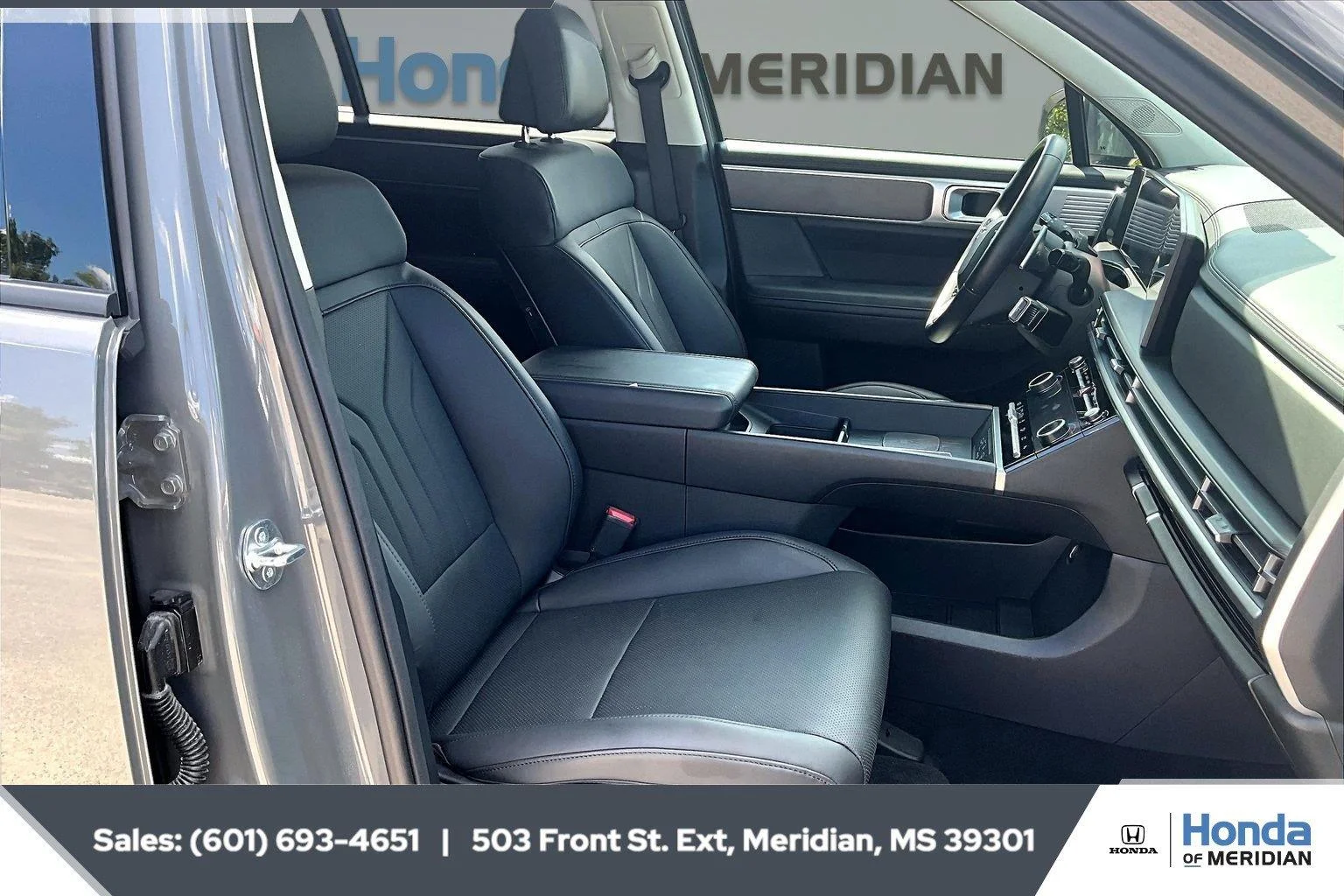 Used 2025 Hampton Gray Hyundai SEL image 6