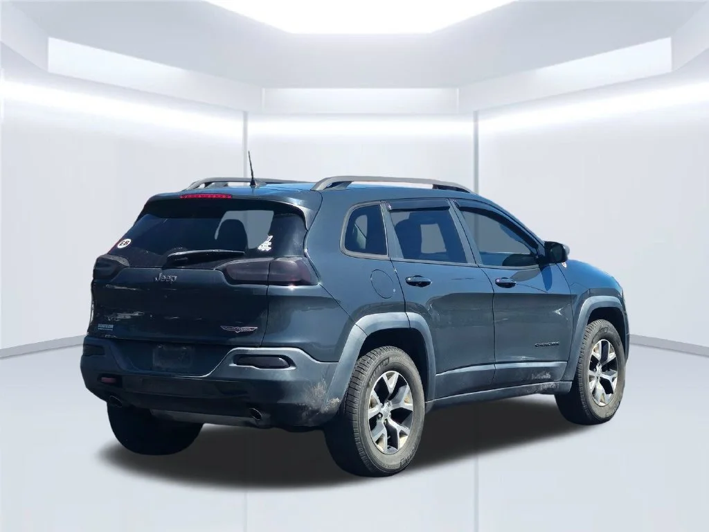 Used 2016 Rhino Clearcoat Jeep Trailhawk image 9