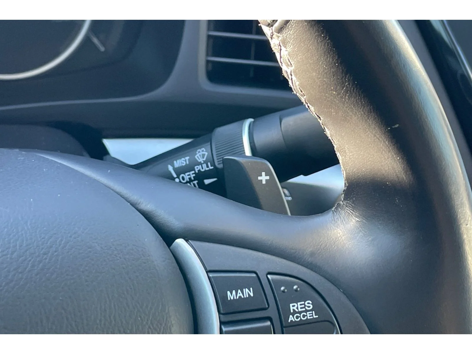 Used 2020 Platinum White Pearl Acura w/Technology Pkg image 38