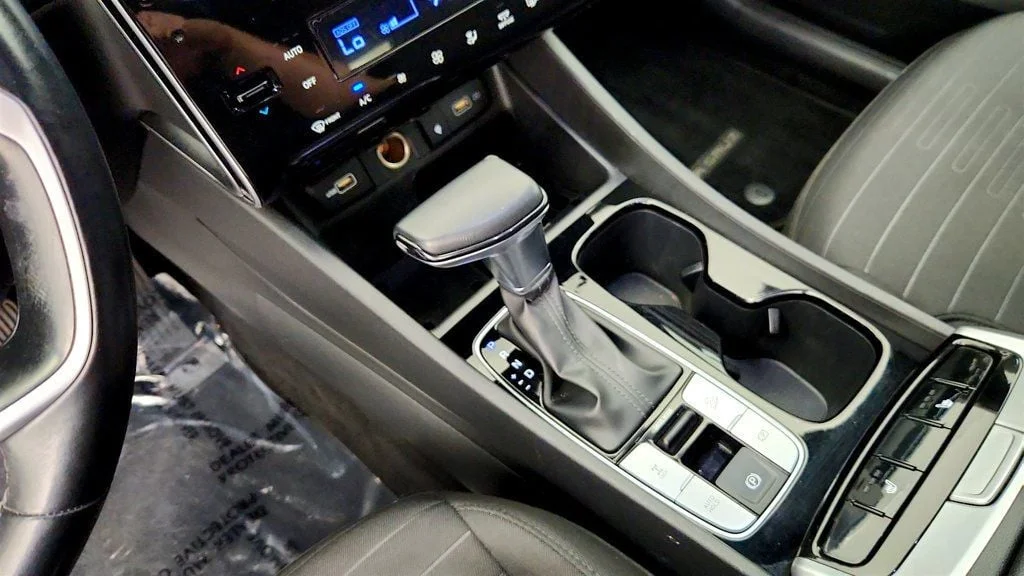 Used 2022 Ice White Hyundai SEL Premium AWD image 19
