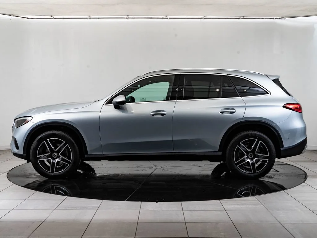 New 2026 Cirrus Silver Metallic Mercedes-Benz GLC 300 image 5