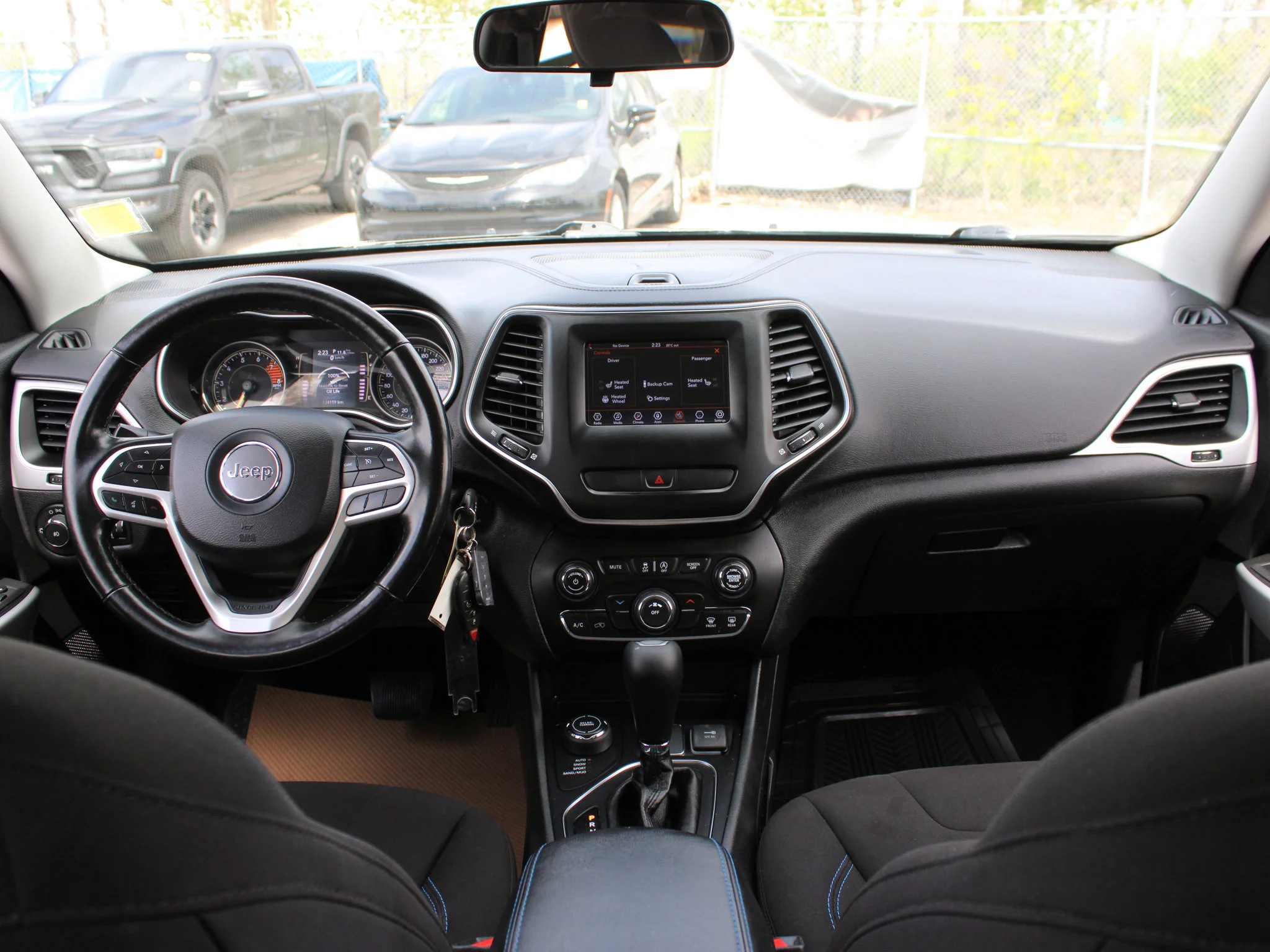 Certified Used 2019 Black Jeep Upland * One Owner | V6 | Apple CarPlay | Heated Seats | Roof Rails | Backup Camera image 4
