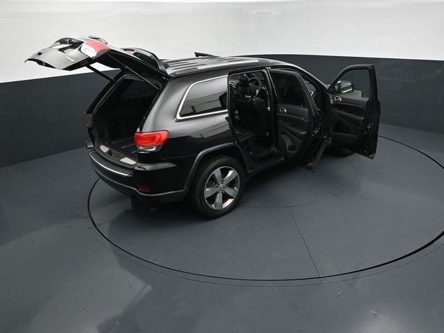 Used 2015 Black Jeep Limited image 30