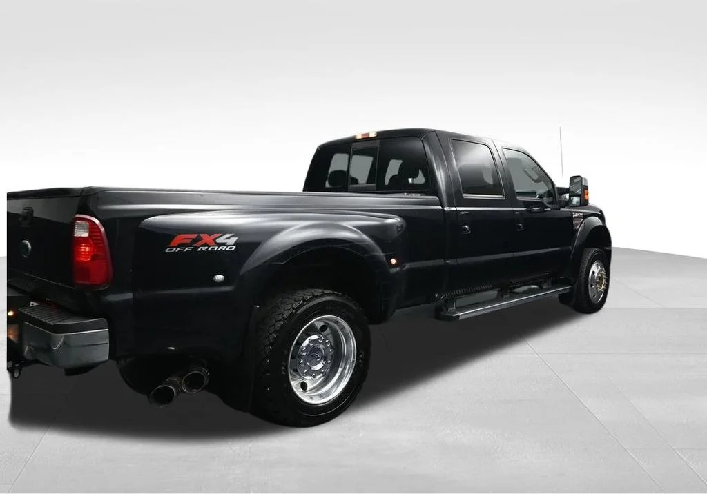 Used 2010  Ford  image 5