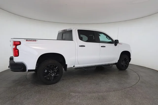 Used 2021 White Chevrolet LT Trail Boss image 24