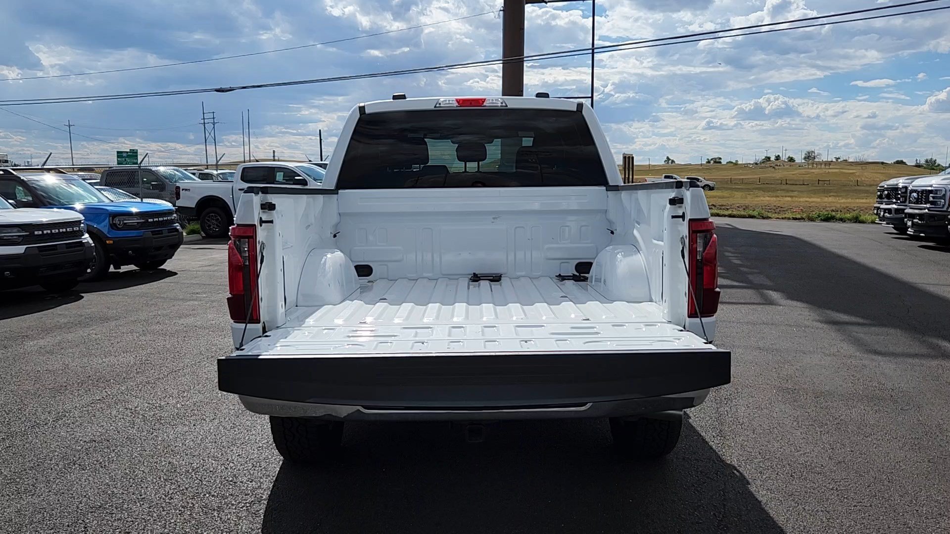 2025 Ford F-150 XLT - Photo 18