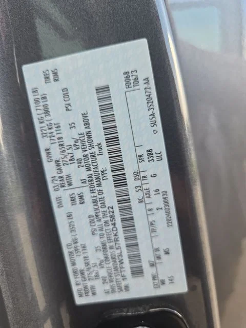 Used 2024 Gray Ford XLT image 28